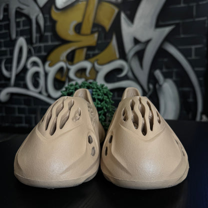 Yeezy Foam RNNR Ochre
