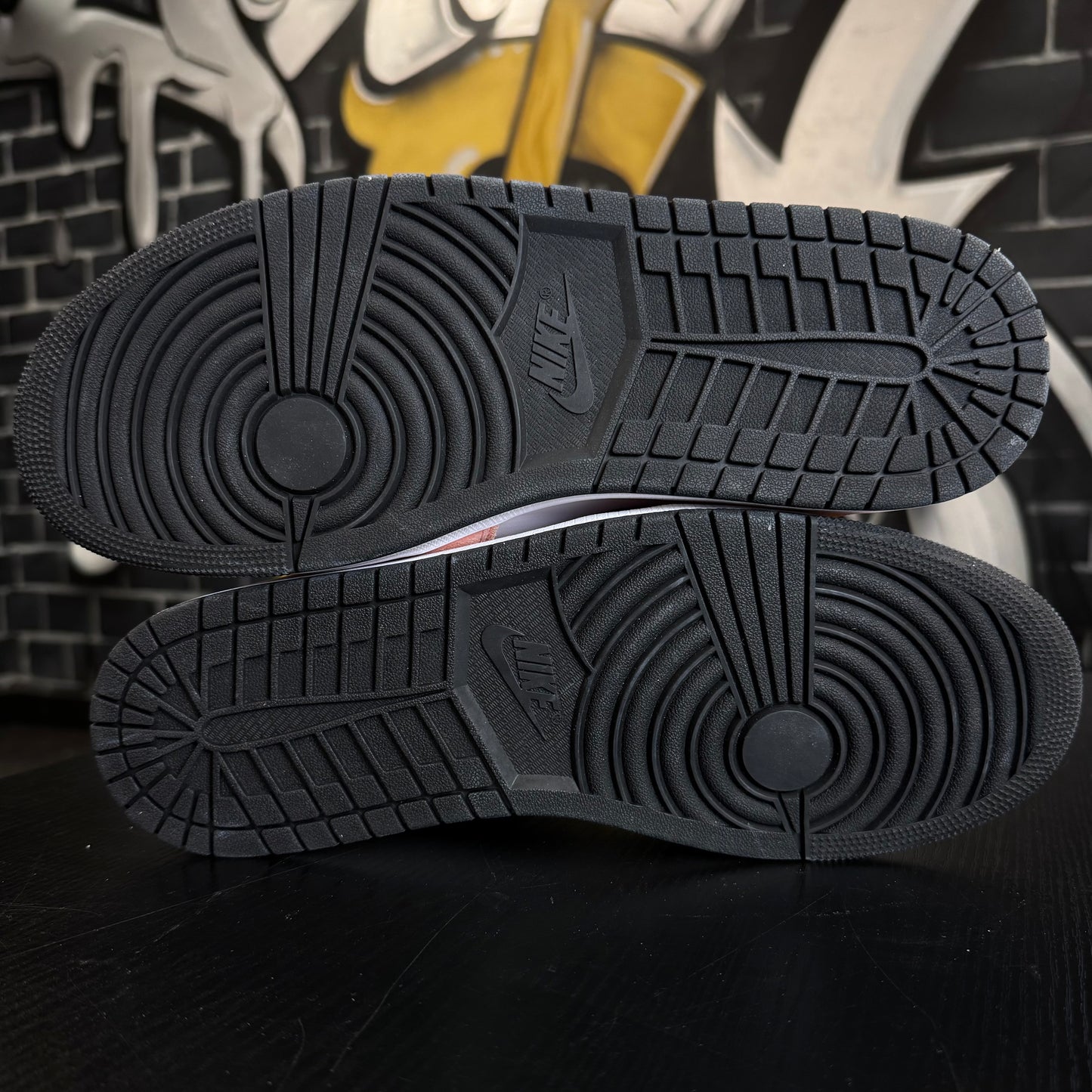 Jordan 1 Mid Magic Ember Flight Club