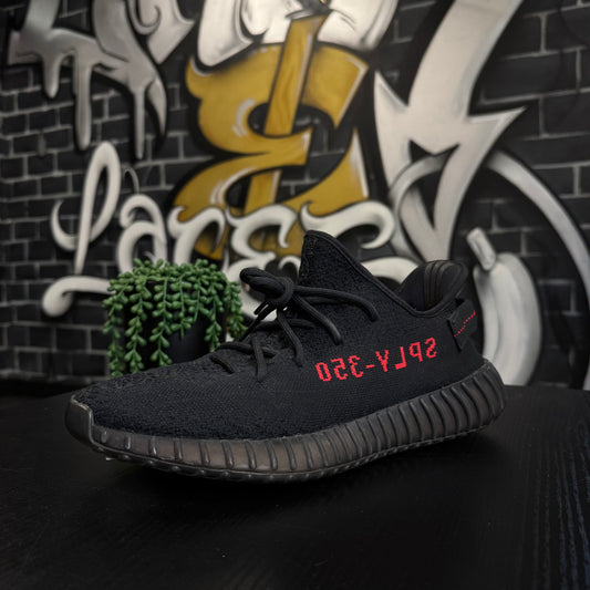 Yeezy 350 V2 Bred