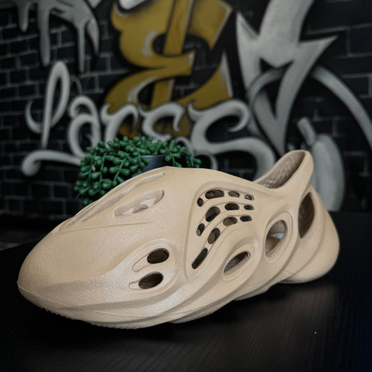 Yeezy Foam RNNR Ochre