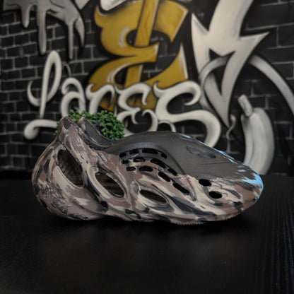 Yeezy Foam RNR MX Cinder