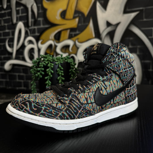 Nike SB Dunk High Tripper