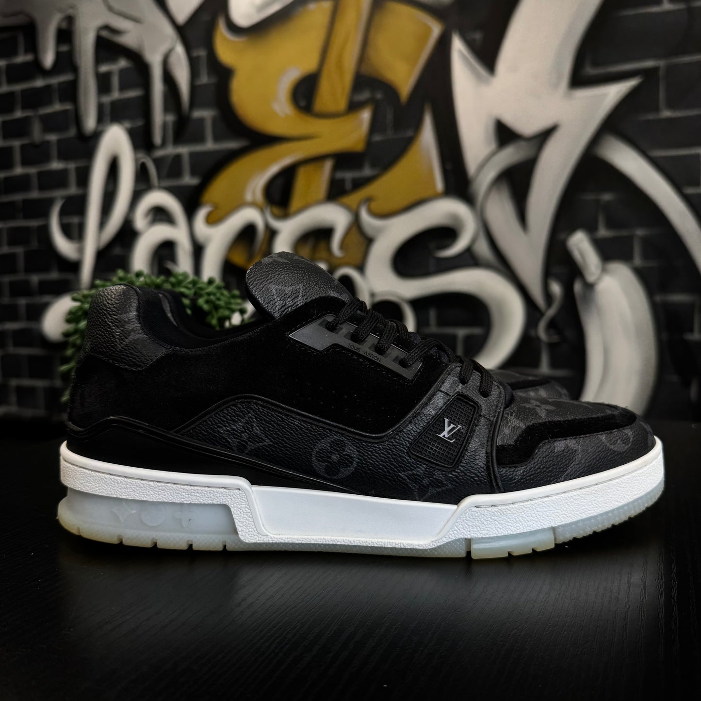 Louis Vuitton Trainer Monogram Black