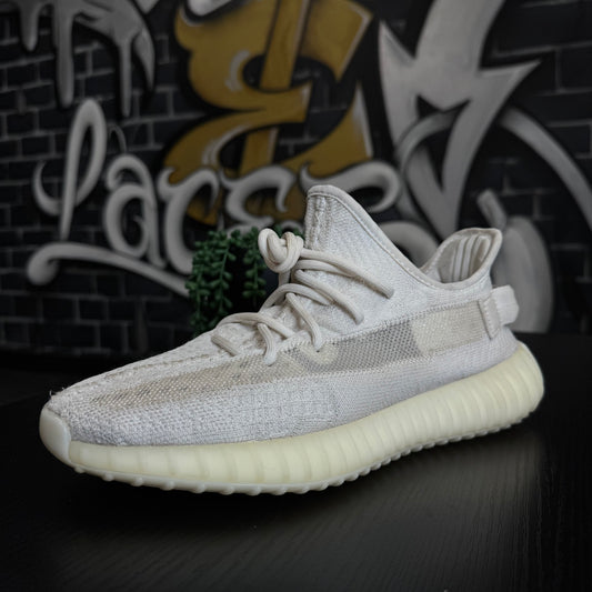 Yeezy 350 V2 Bone
