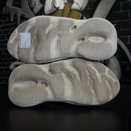 Yeezy Foam RNNR Sand