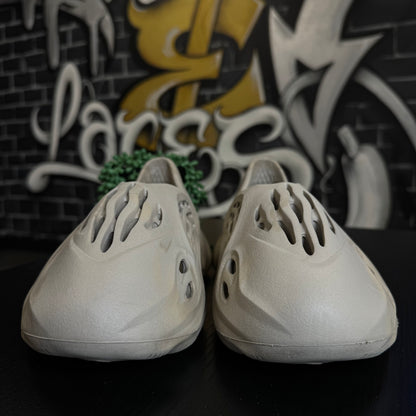 Yeezy Foam RNNR Stone Sage