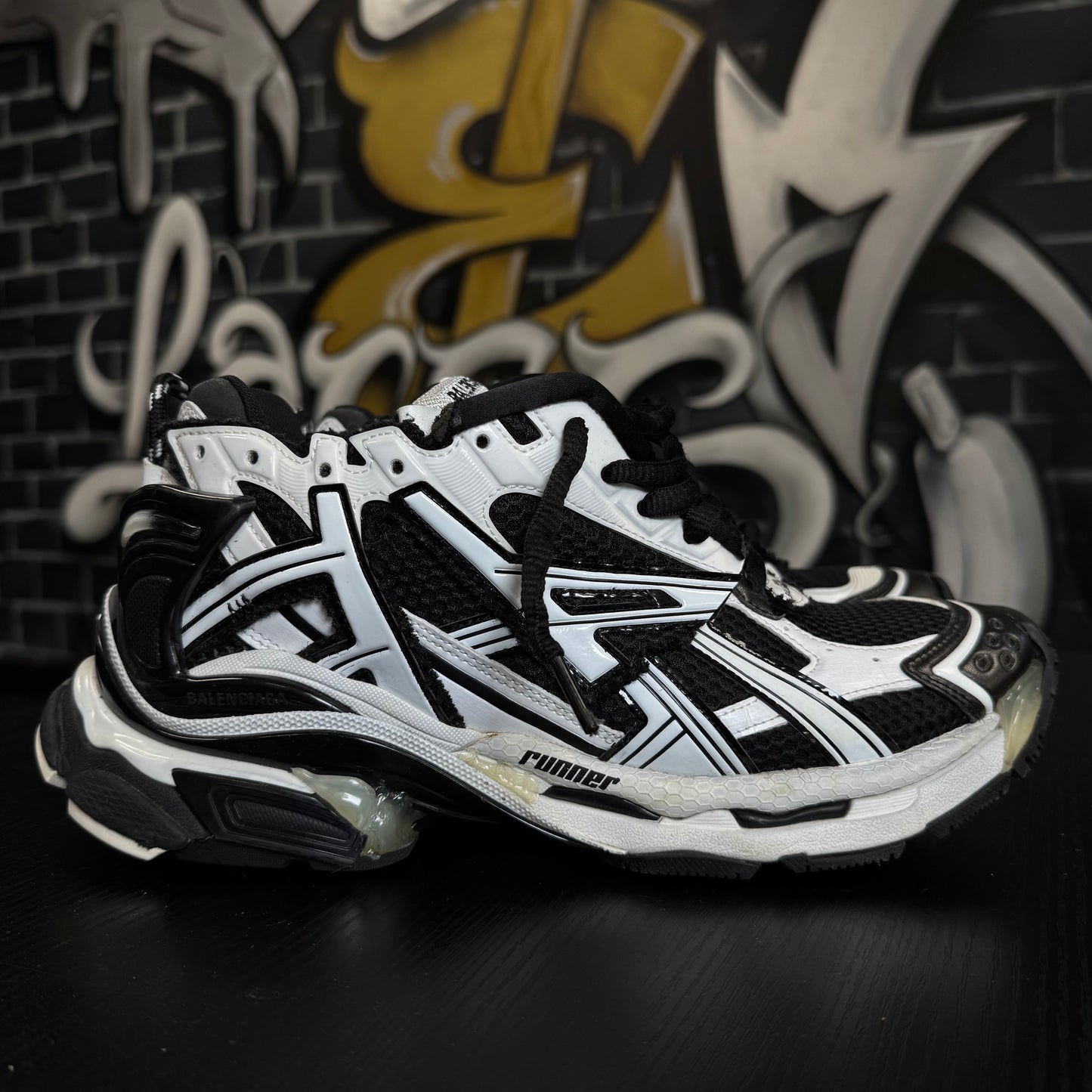 Balenciaga Runner White Black