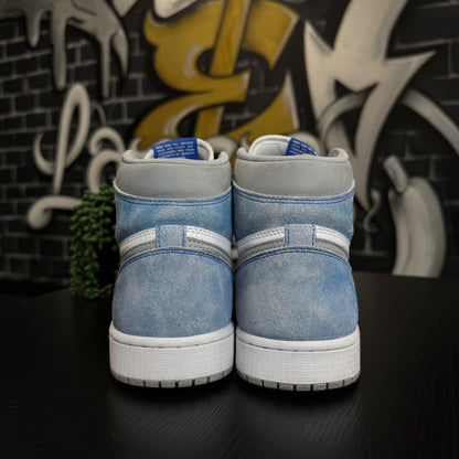 Jordan 1 High Hyper Royal