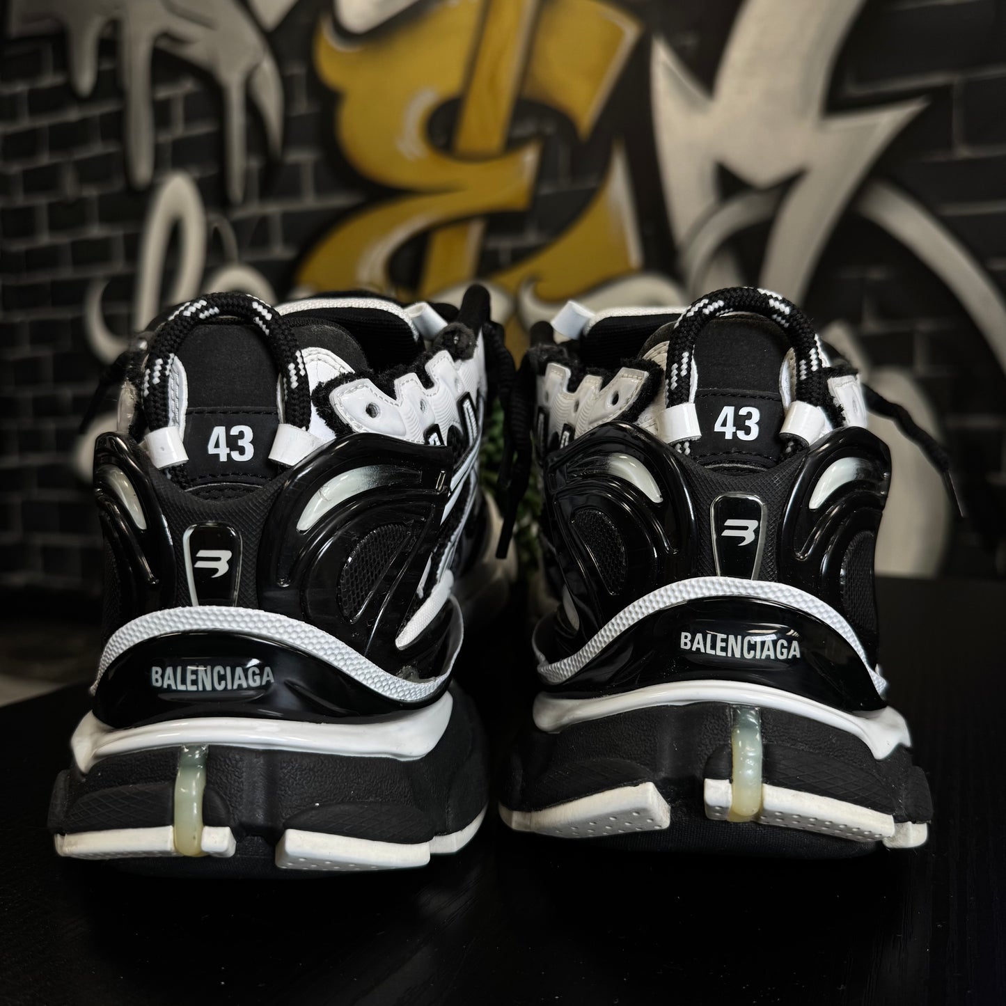 Balenciaga Runner White/Black