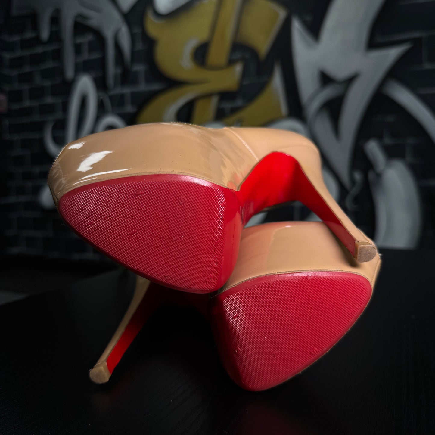 Louboutin Heels Highness Peep Toe Tan