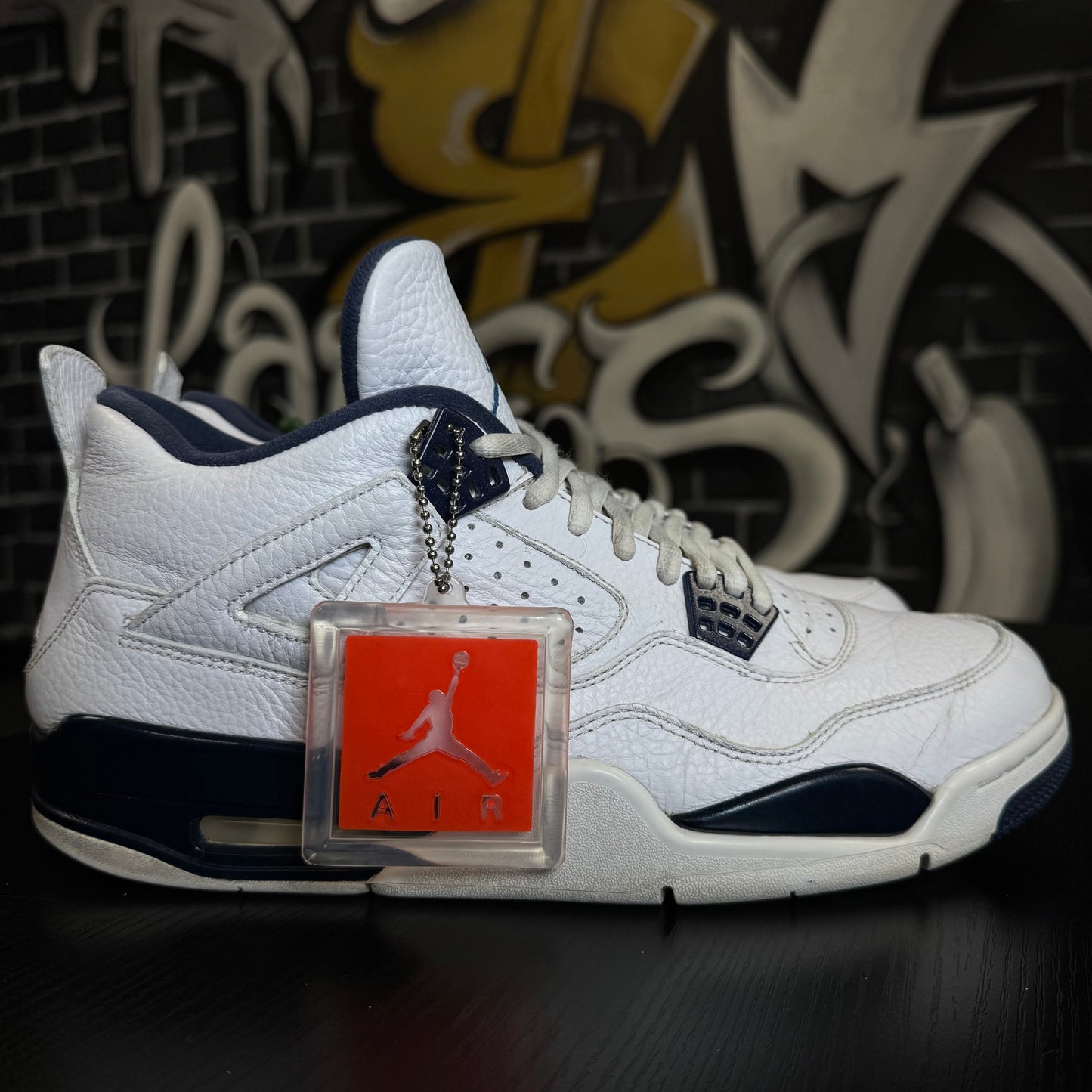 Jordan 4 Columbia