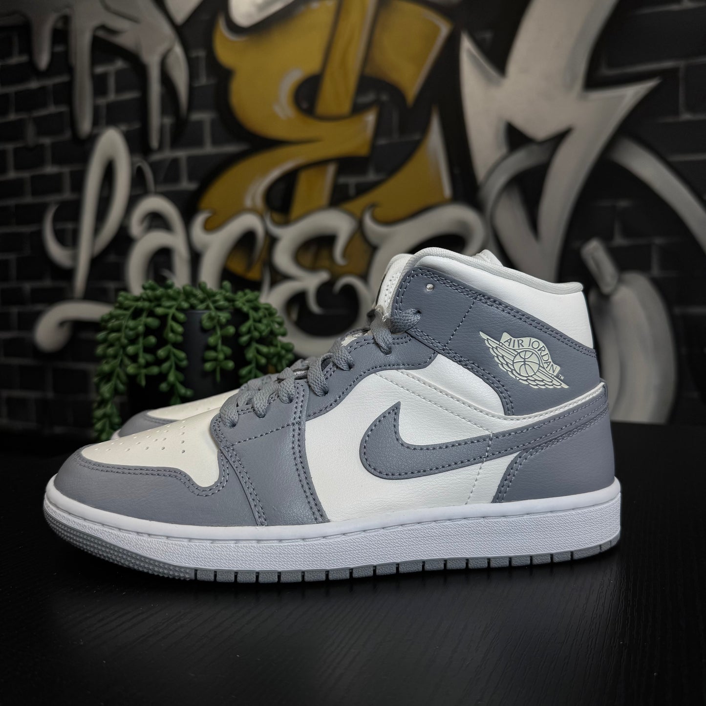 Jordan 1 Mid Stealth Grey