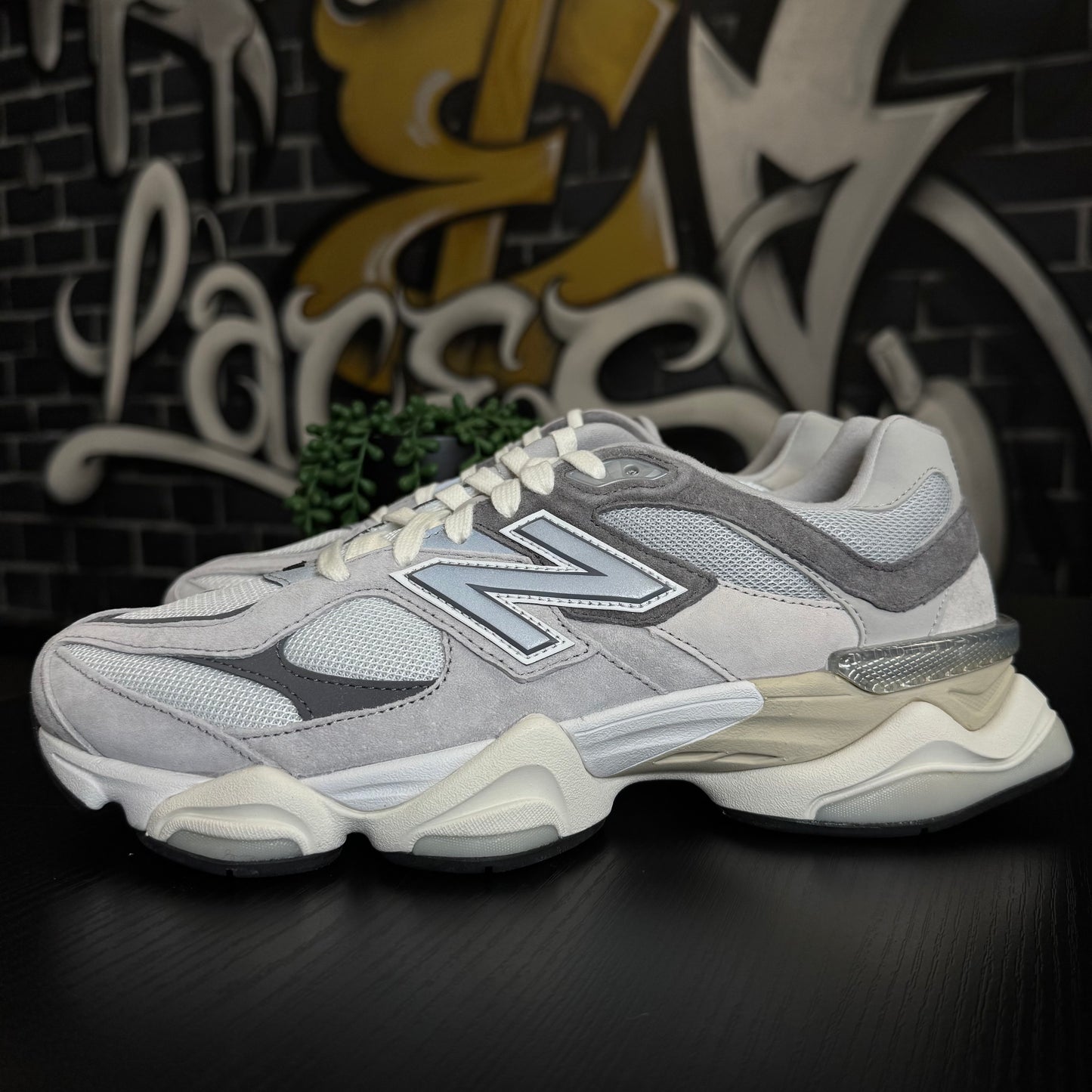 New Balance 9060 Grey