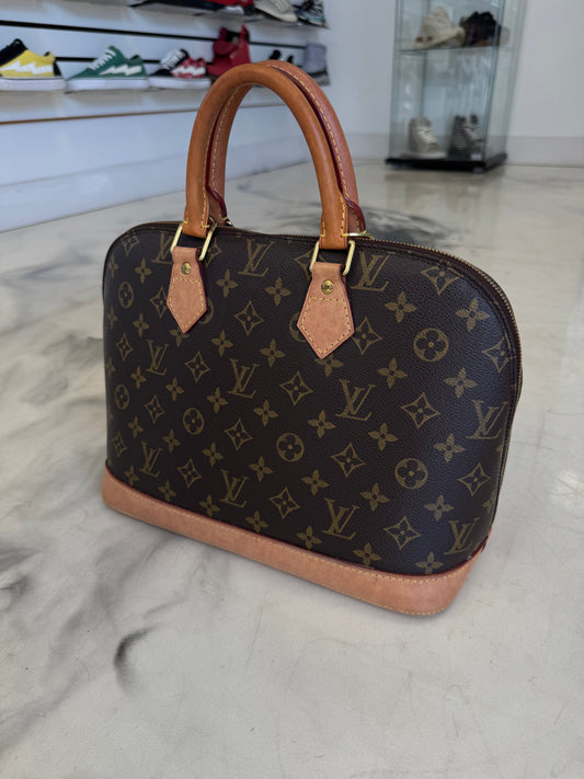 Louis Vuitton Alma PM