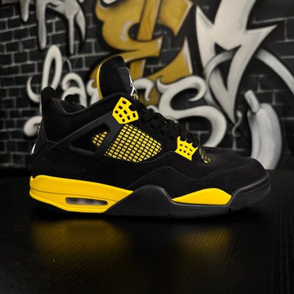 Jordan 4 Thunder