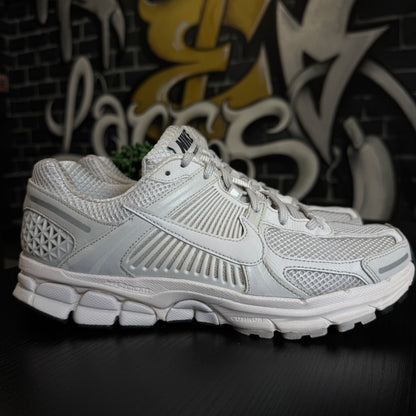 Nike Zoom Vomero 5 Vast Grey