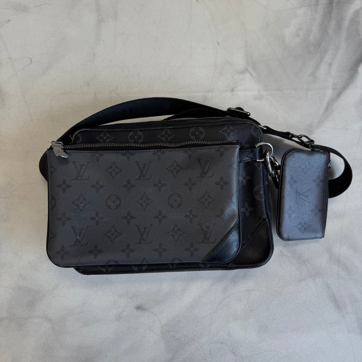 Louis Vuitton Trio Messenger Bag