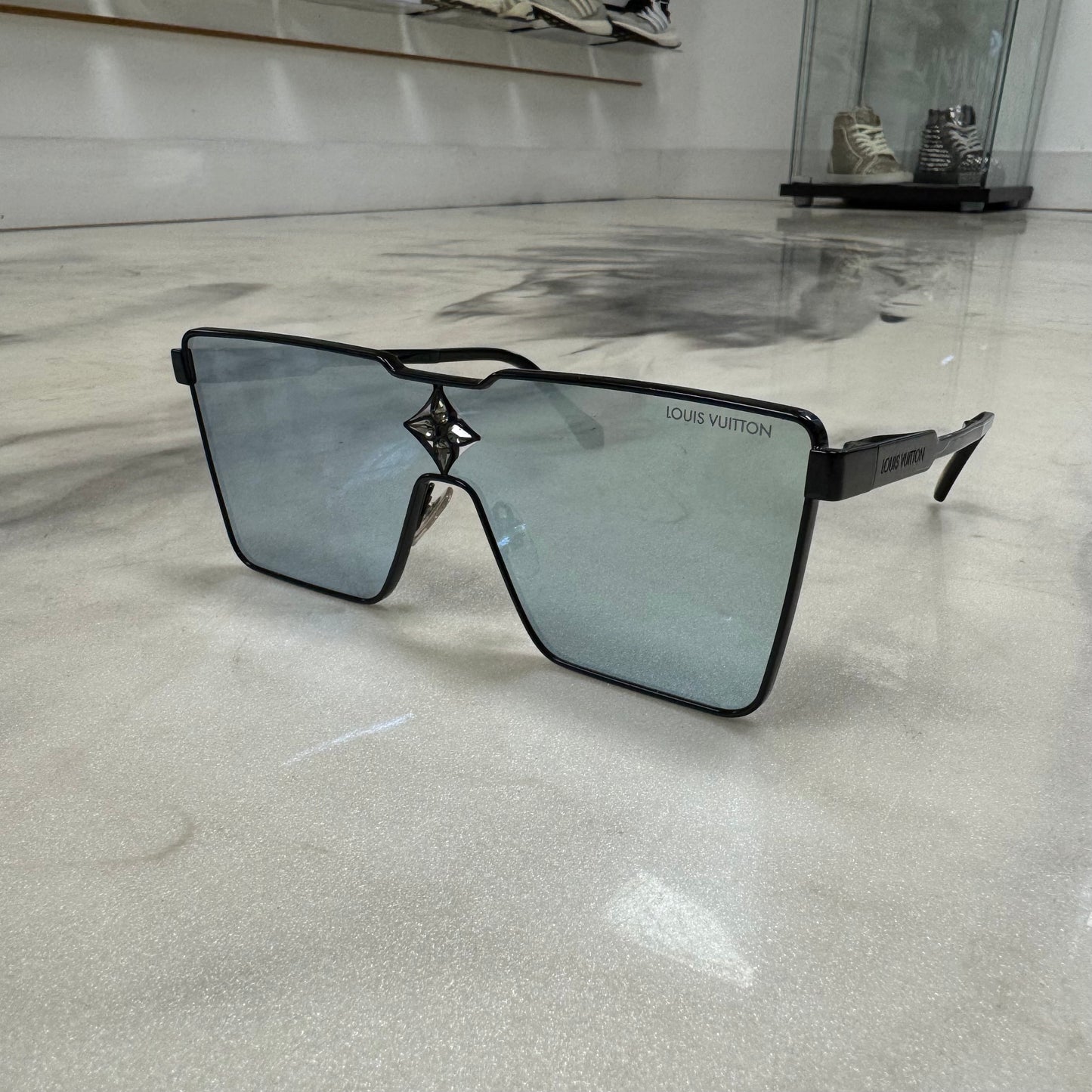 Louis Vuitton Cyclone Metal Sunglasses Black