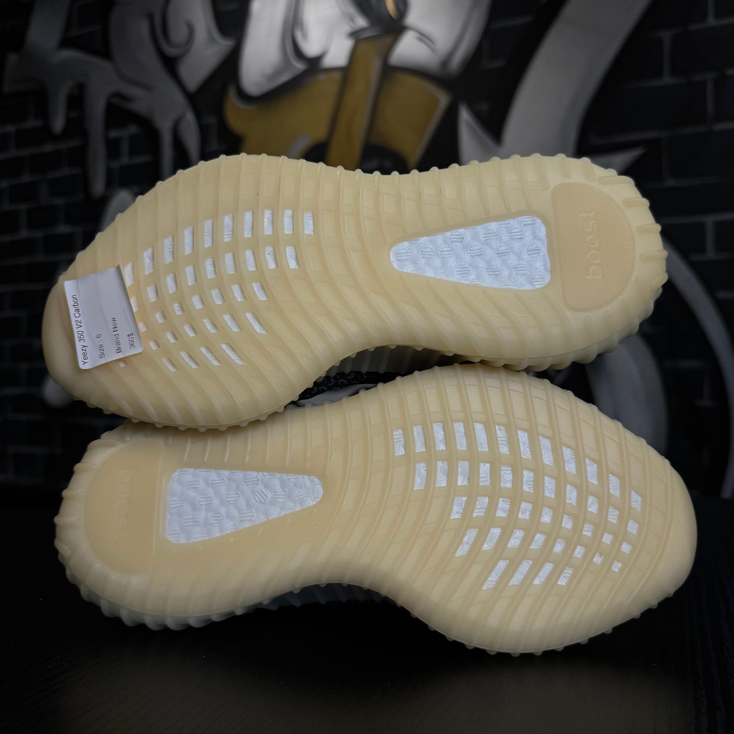Yeezy 350 V2 Carbon