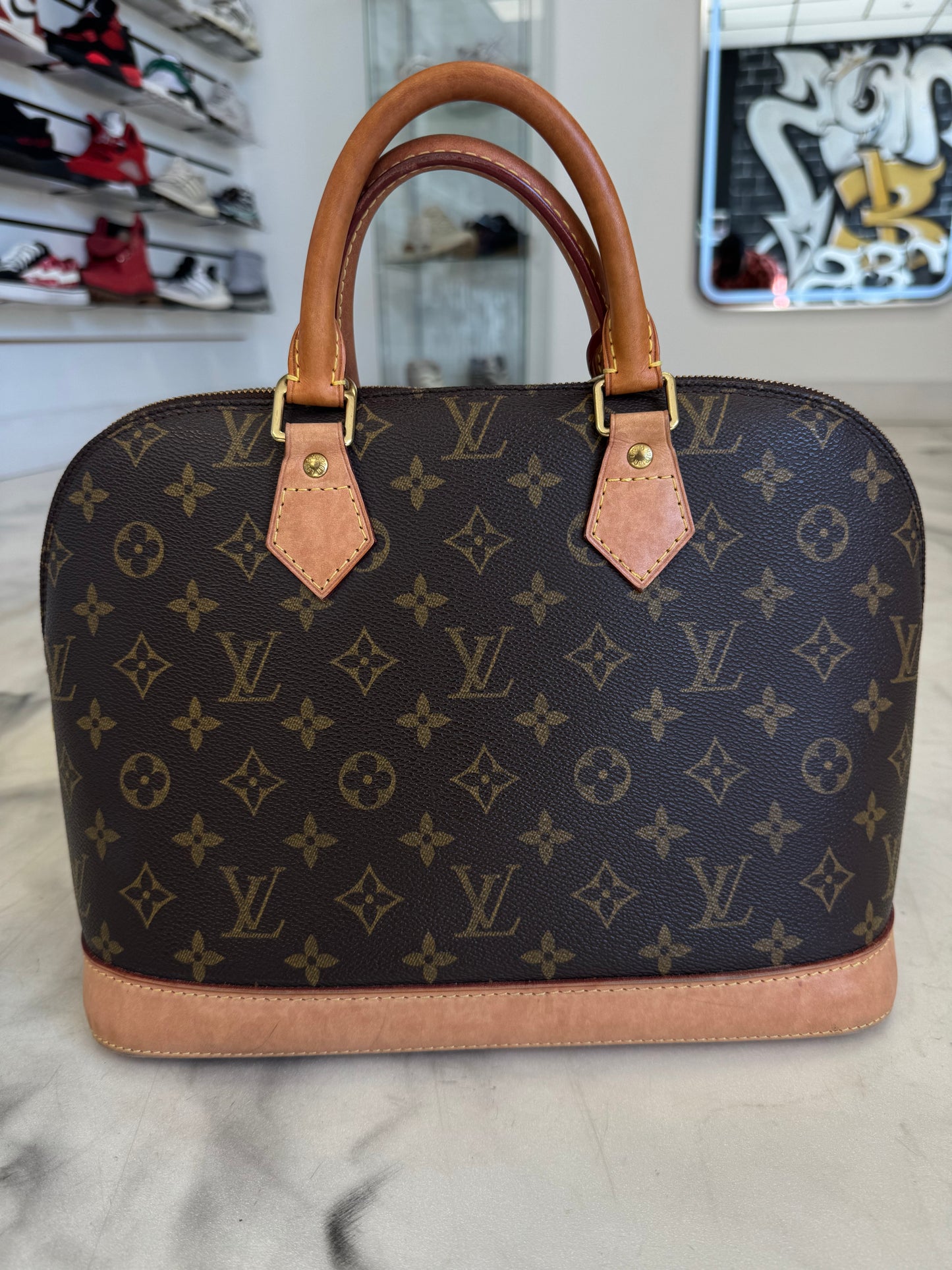 Louis Vuitton Alma PM