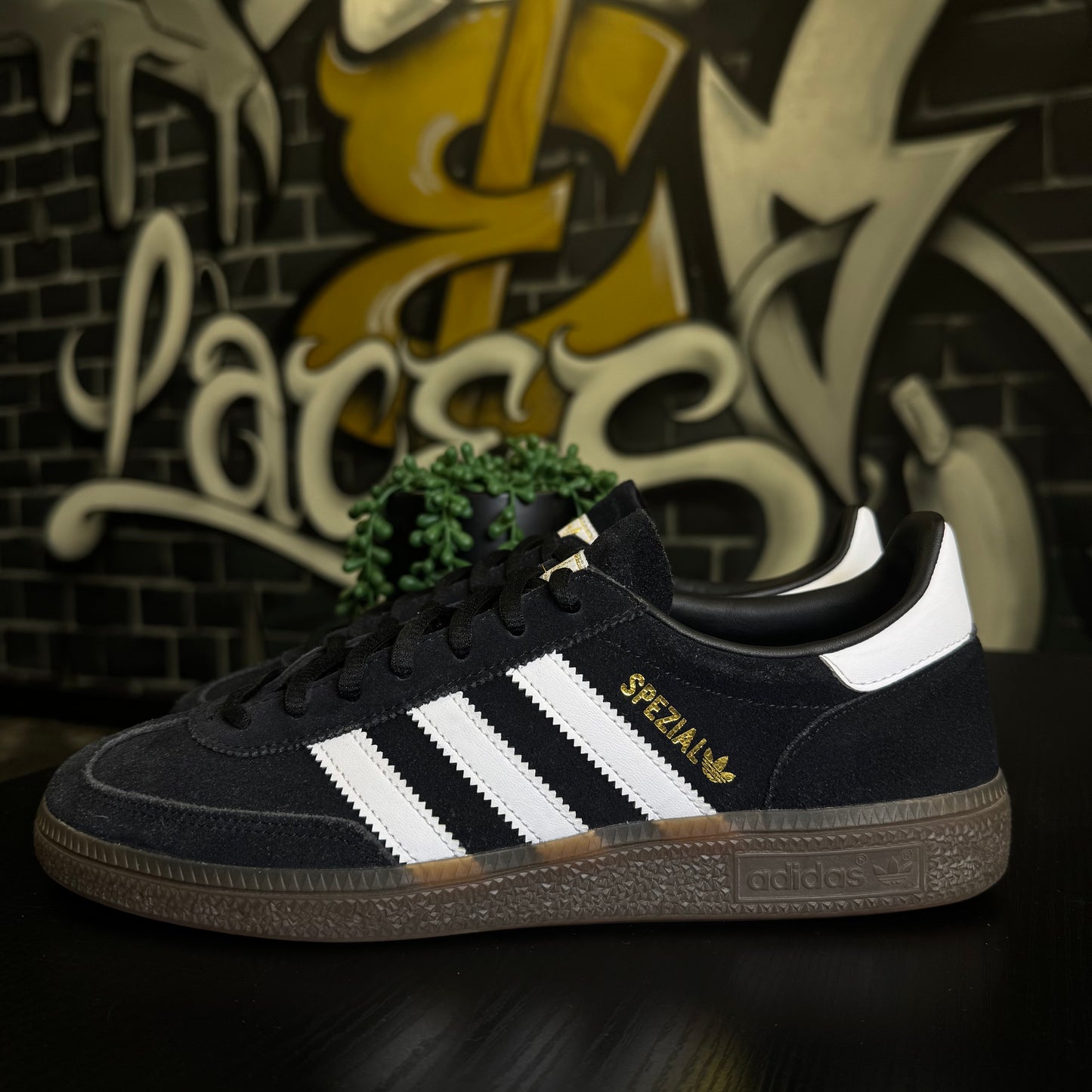Adidas Spezial Black