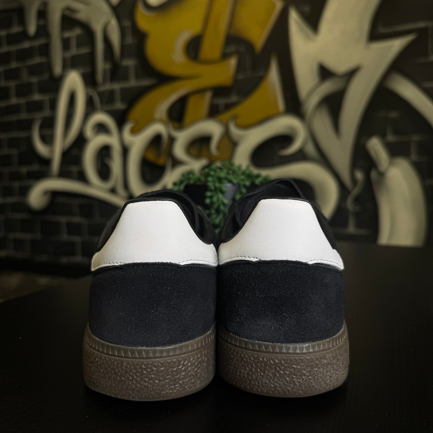 Adidas Spezial Black